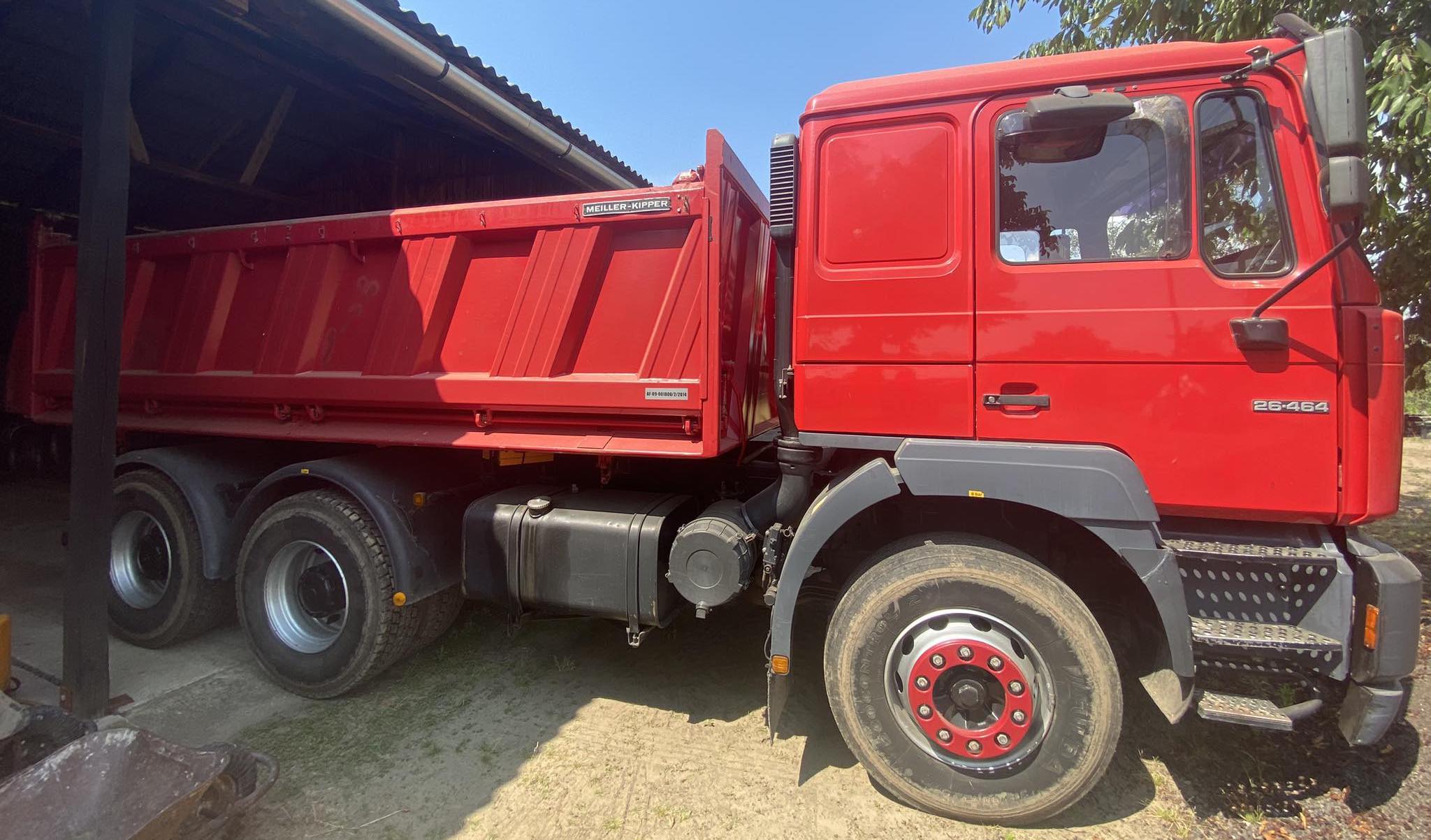 MAN F2000